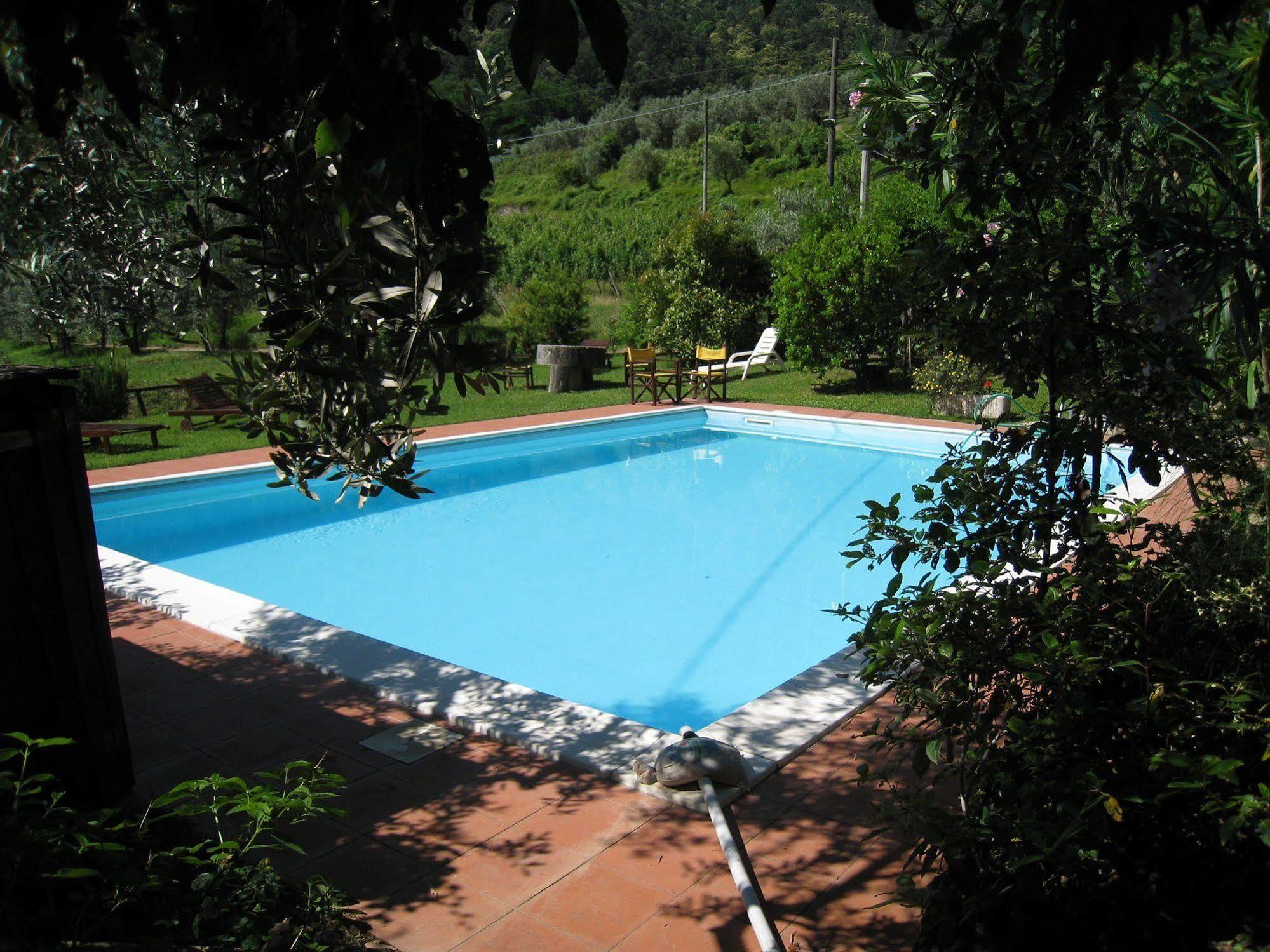 Fattoria Di Bacchereto - Guest House Екстериор снимка