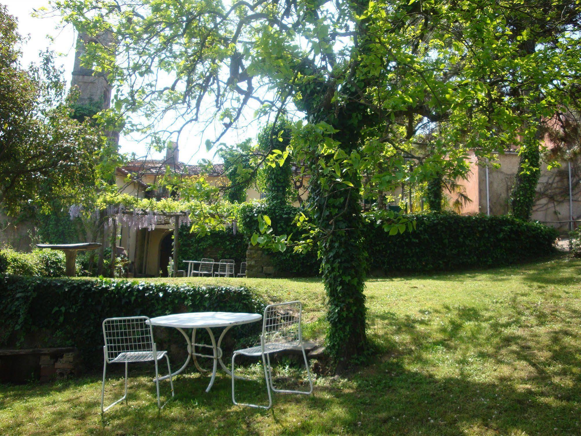 Fattoria Di Bacchereto - Guest House Екстериор снимка
